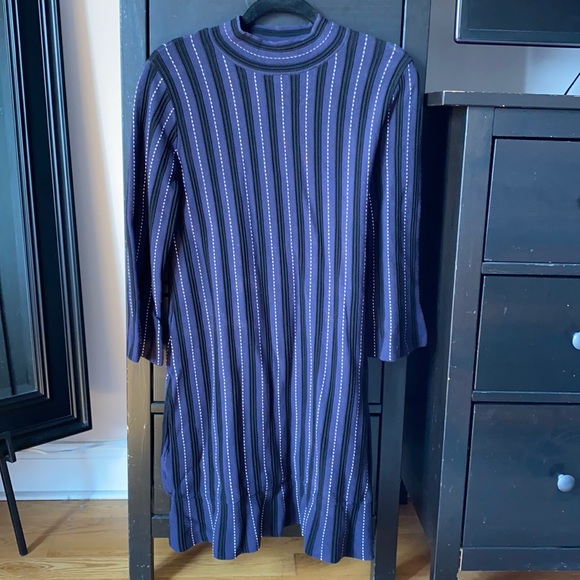 Ann Taylor Blue Striped Dress - Picture 1 of 4